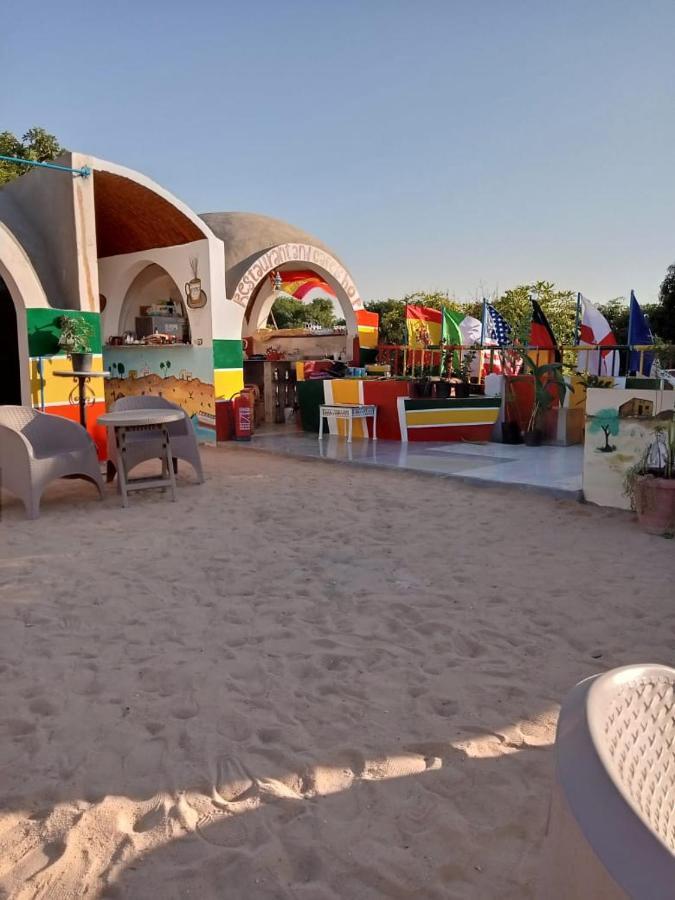El Prince Guesthouse Асуан Екстериор снимка